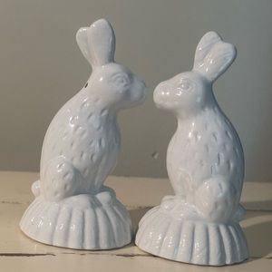 Set of Salt & Pepper shakers EUC